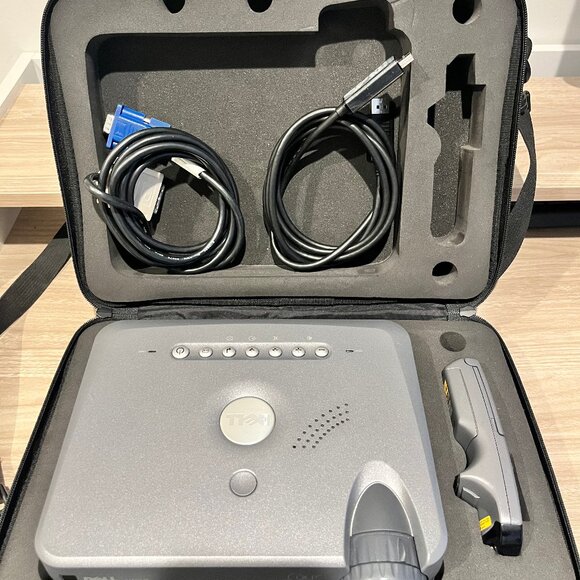 Dell 2400MP DLP Projector – Excellent Condition, Lightly Used (w/ Remote, Power - Picture 2 of 4